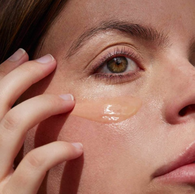Perricone MD desbloquea el poder de la hidratación con el humectante imprimador Instant Blur Priming de la colección No Makeup Skincare