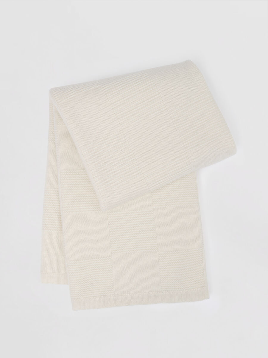 Gebreide cashmere plaid met ruitpatroon image number 0