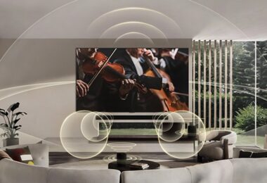 Televisor LG OLED evo en una sala de estar
