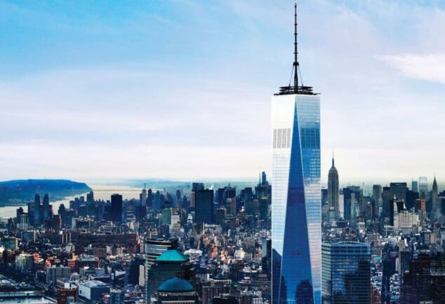 Skyline de Manhattan vue avec One World Trade Center