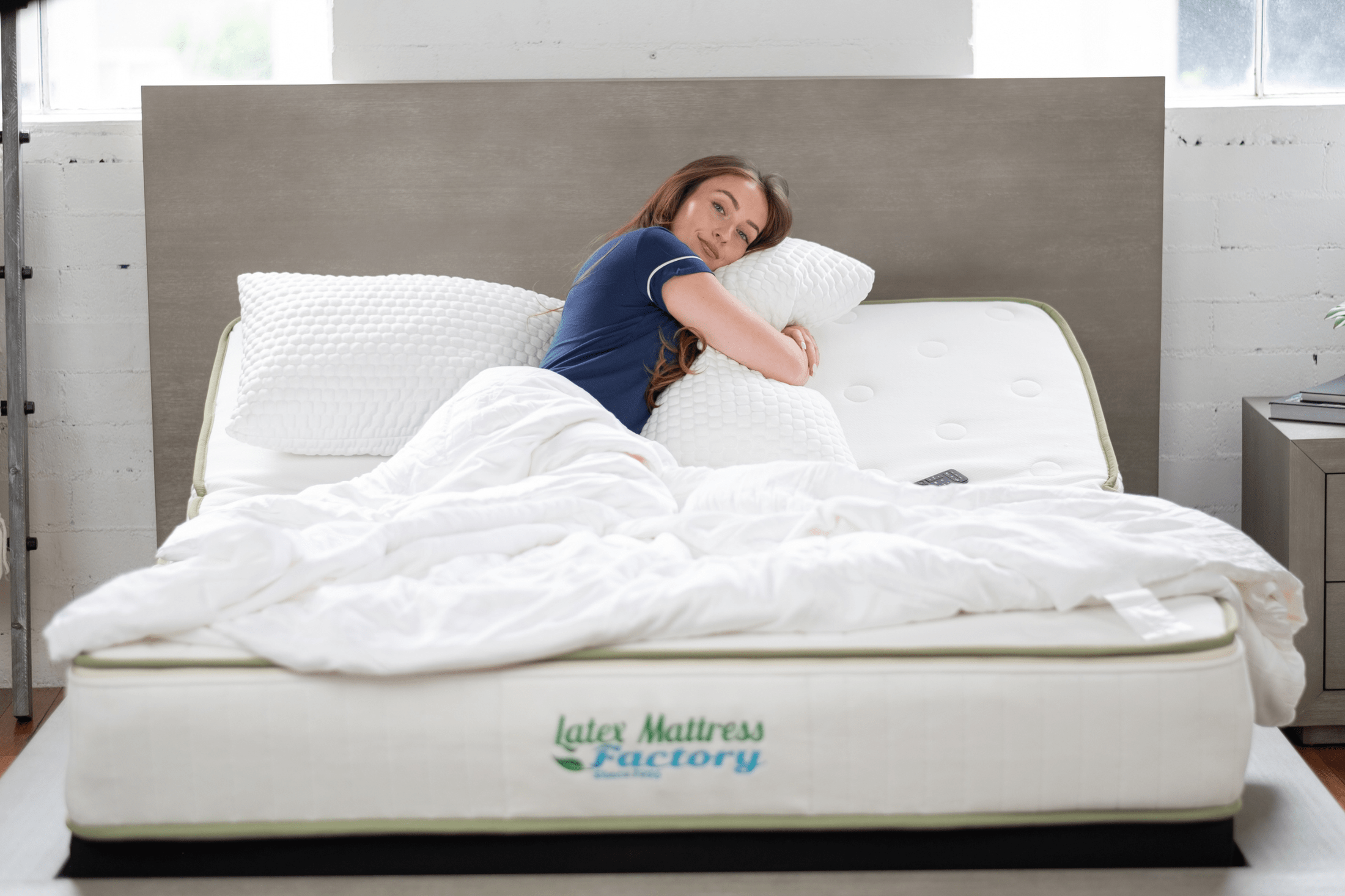 Adjustable Base supporting a latex mattress