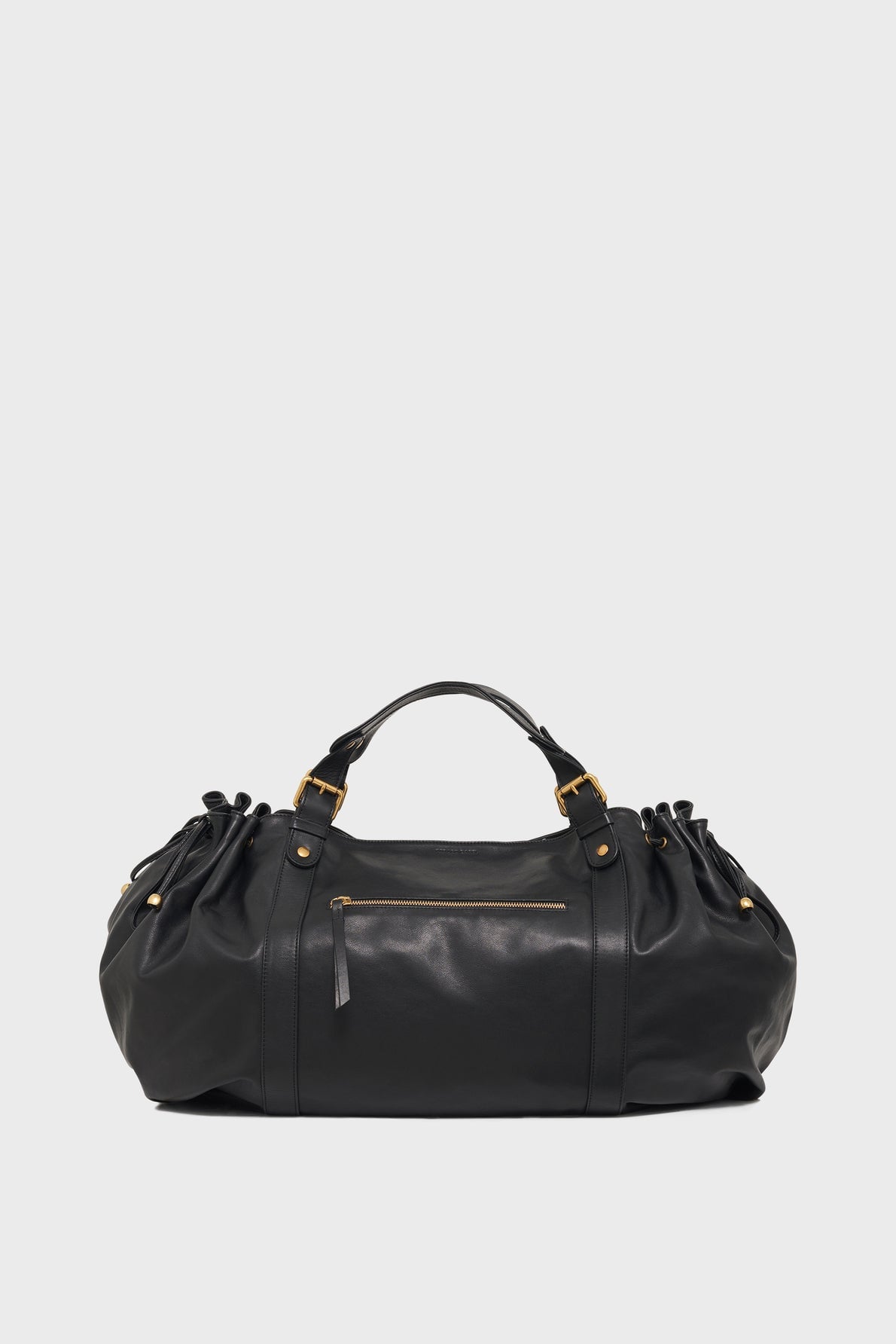 Sac de voyage Gerard Darel 72H noir en cuir sur fond blanc